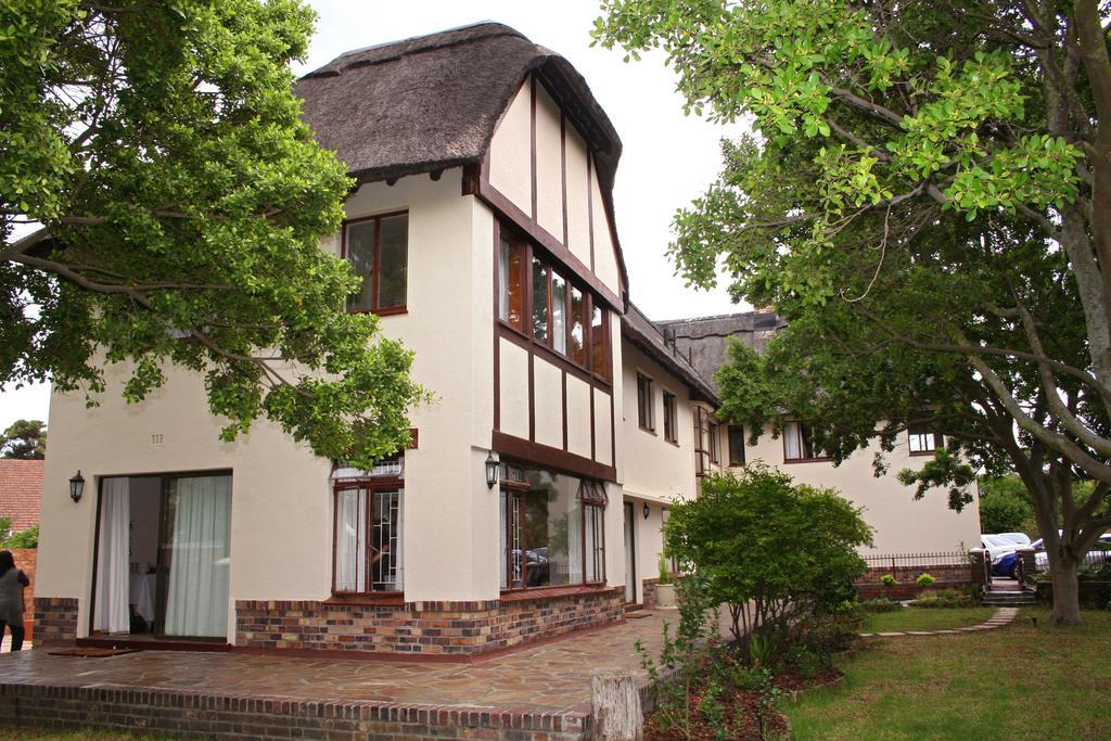 Chaston Manor Hotel เคปทาวน์ ภายนอก รูปภาพ