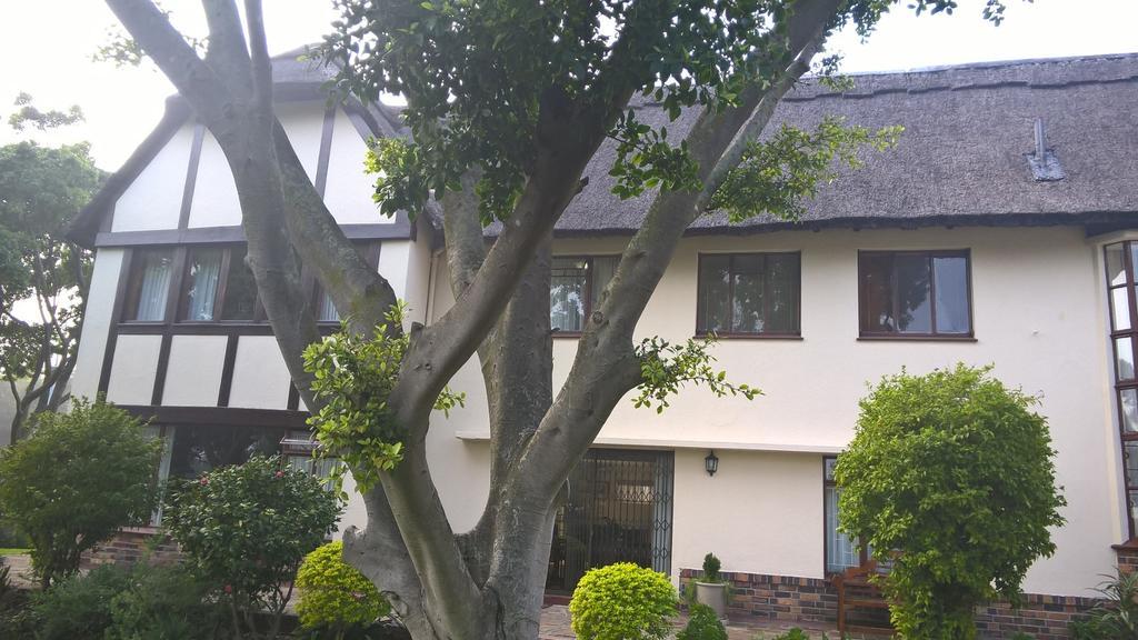 Chaston Manor Hotel เคปทาวน์ ภายนอก รูปภาพ
